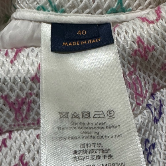 Louis Vuitton - Picture 4 of 4